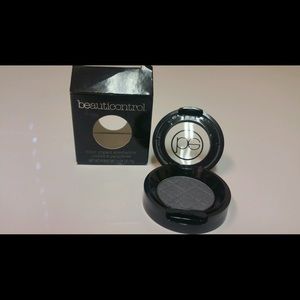 Beauty control eyeshadow/charcoal anthracite. NWT